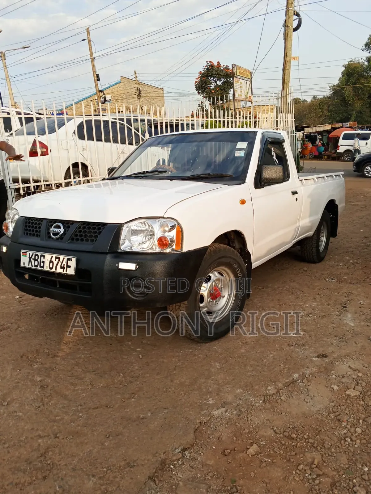 Nissan Hardbody 2400i 2005 White