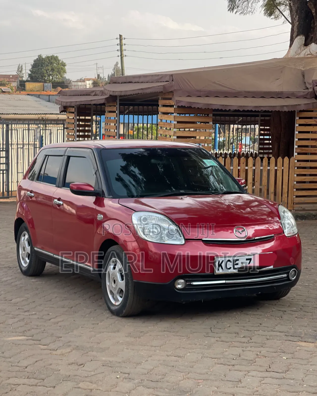 Mazda Verisa 2009 Red