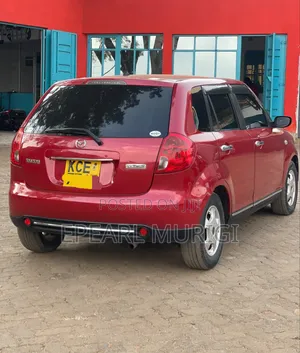 Mazda Verisa 2009 Red