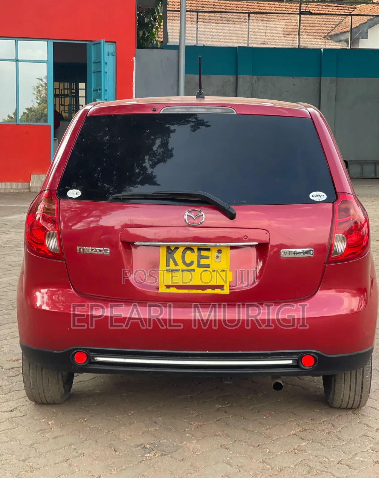 Mazda Verisa 2009 Red