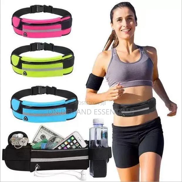 Waterproof Running Waist Bag - thumbnail 2