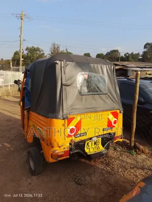 Piaggio Scooter 2015 Yellow