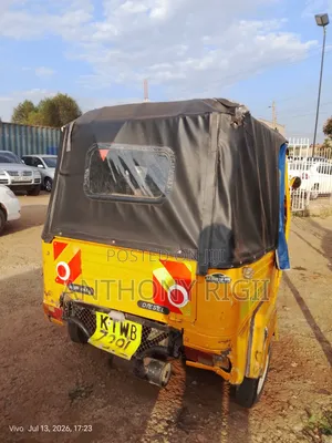 Piaggio Scooter 2015 Yellow