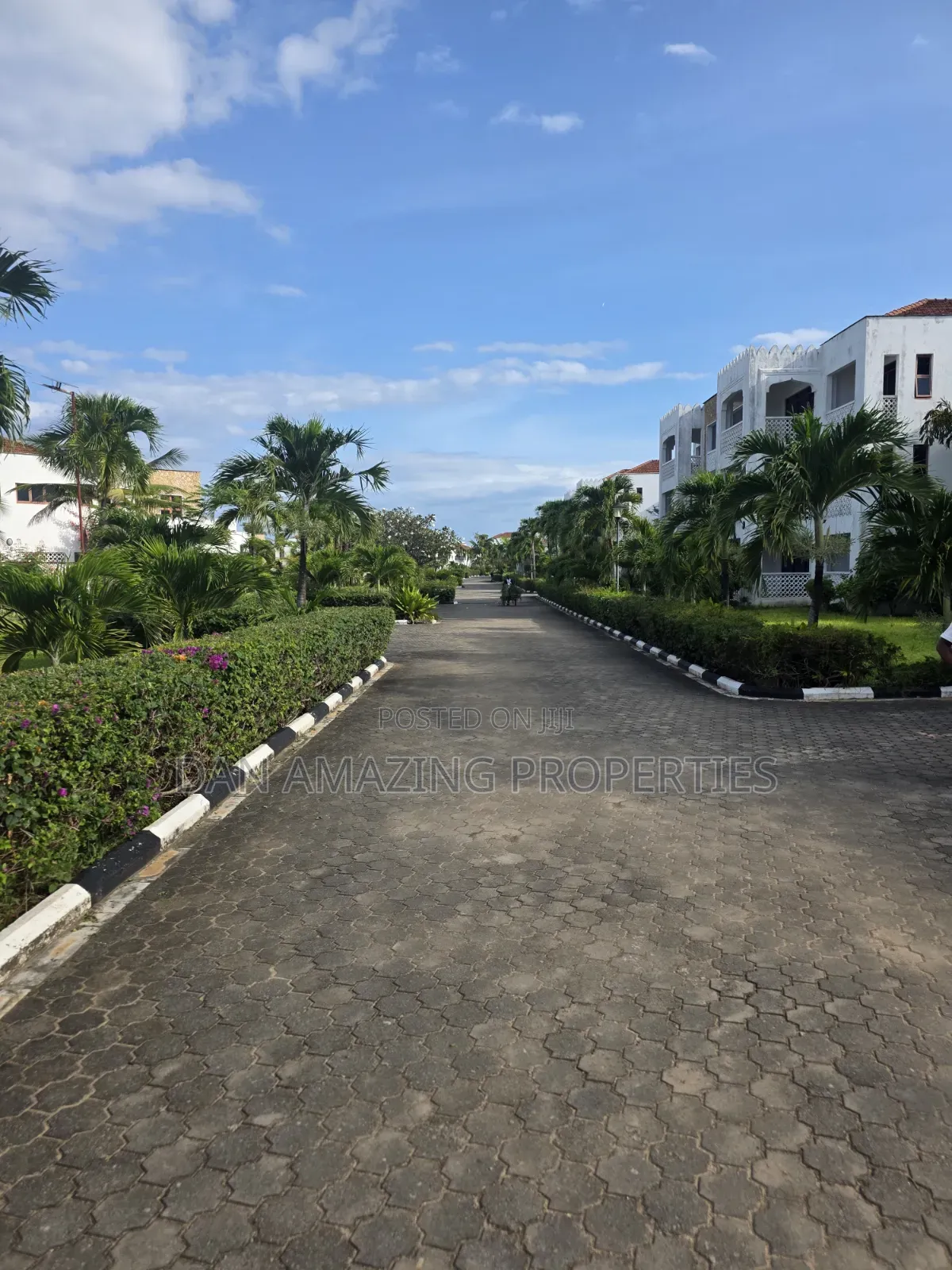 3bdrm Townhouse/Terrace in Kikambala Beachfront for sale