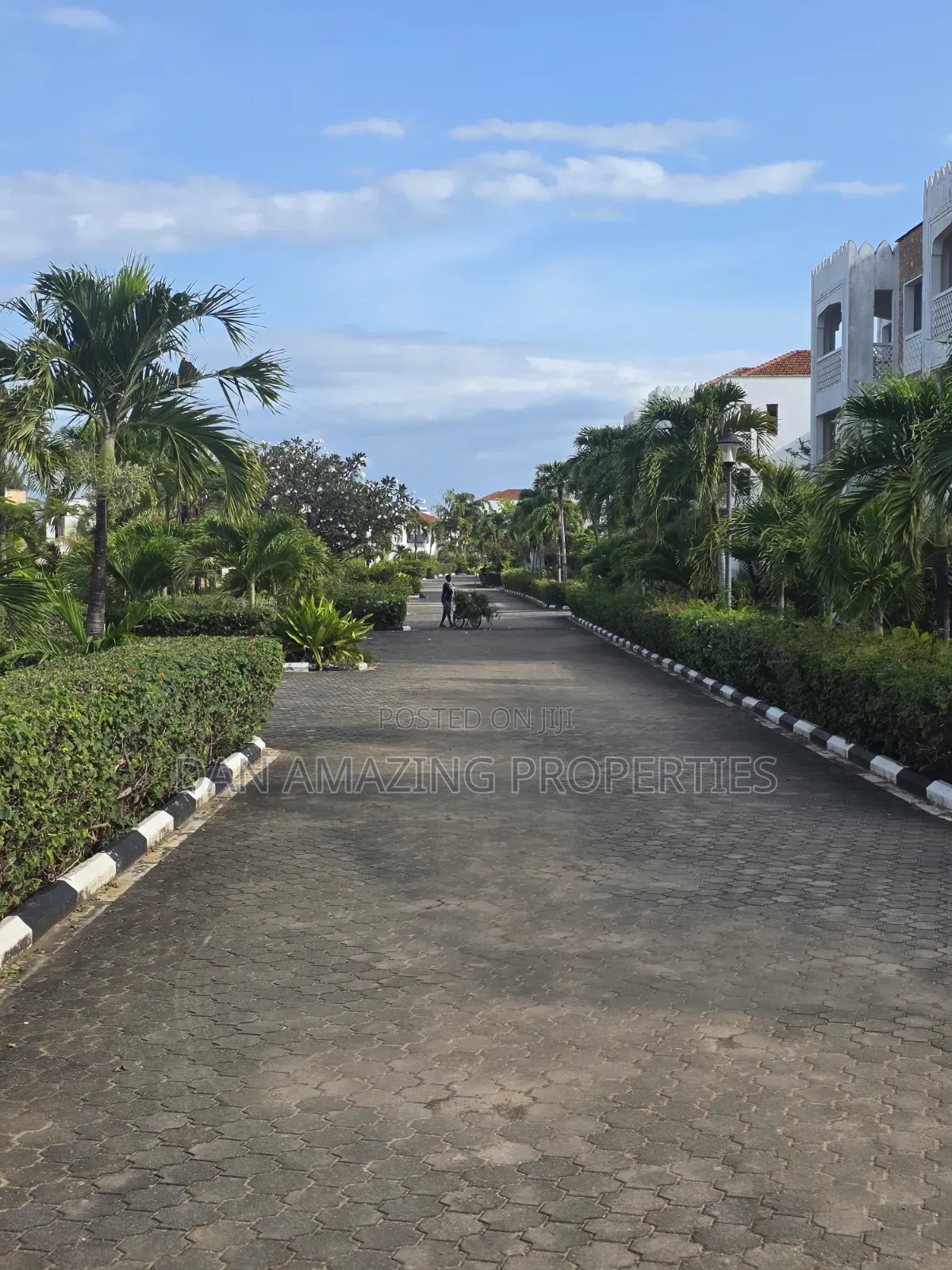 3bdrm Townhouse/Terrace in Kikambala Beachfront for sale