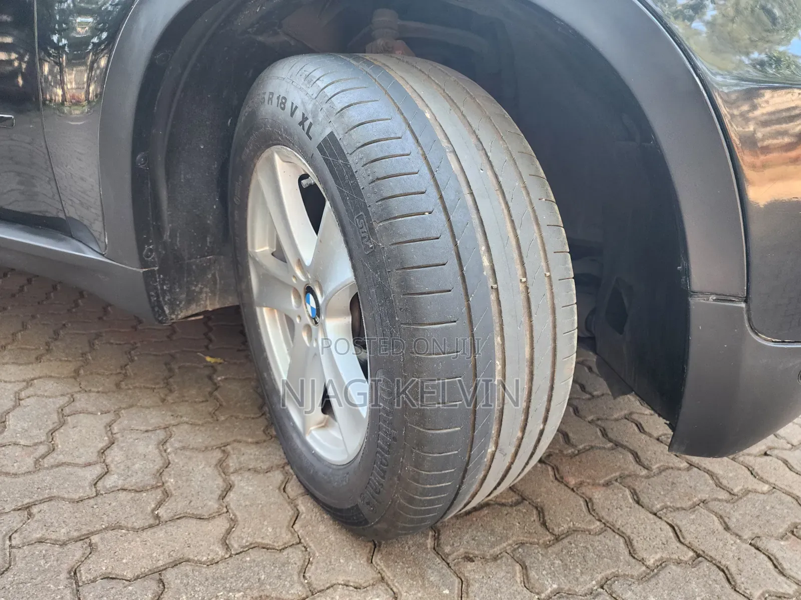 BMW X5 xDrive30i AWD (3.0L 6cyl 6A) 2010 Black
