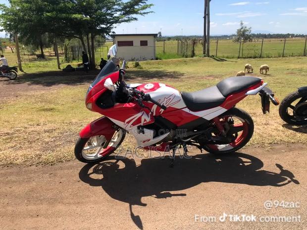 Hero Karizma ZMR 2018 Red