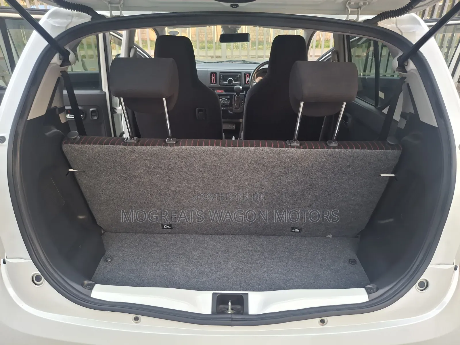 Suzuki Alto 2018 White