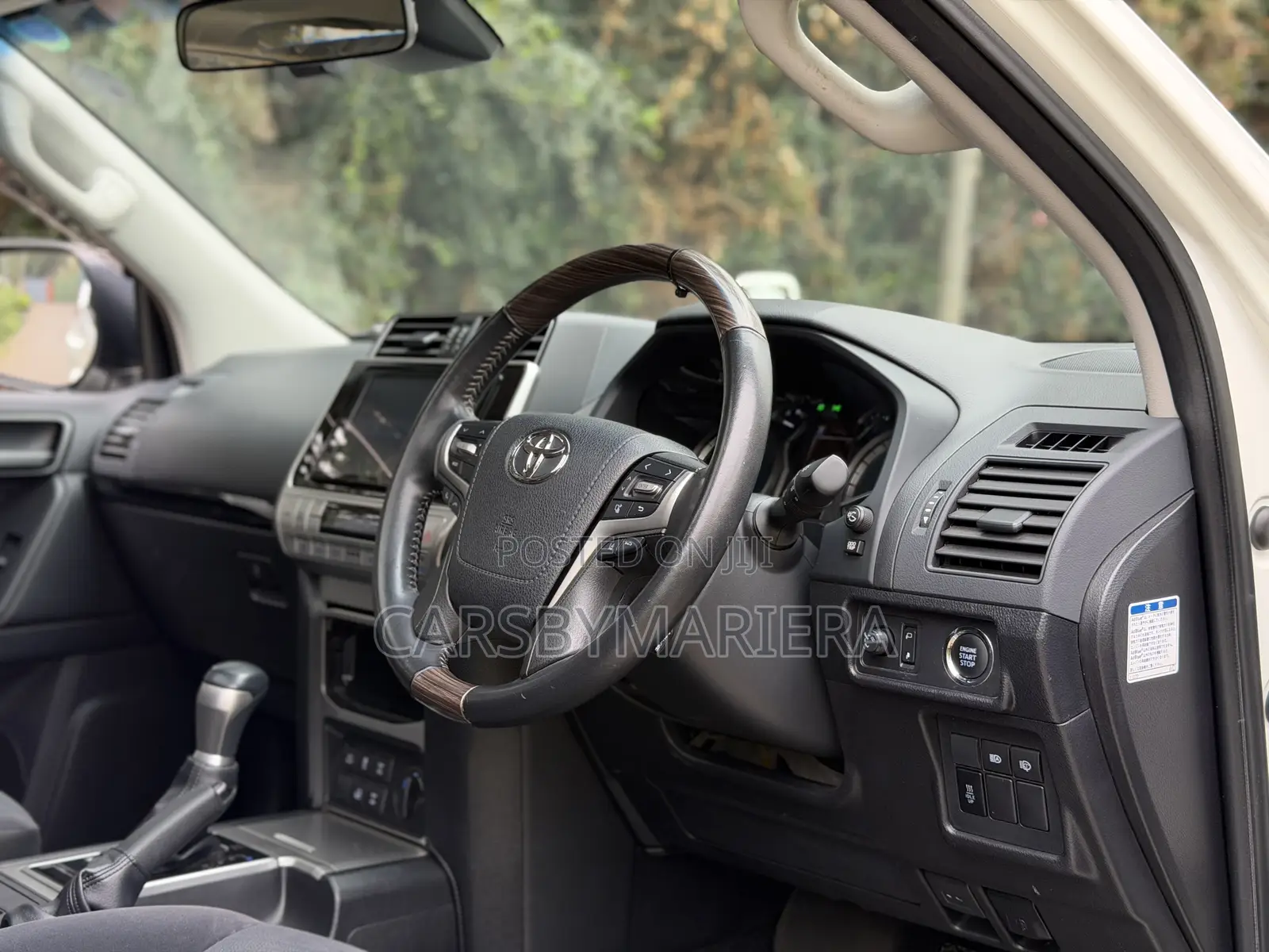 Toyota Land Cruiser Prado 2.8 2019 White