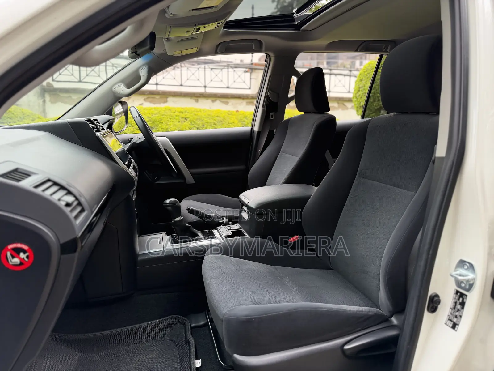 Toyota Land Cruiser Prado 2.8 2019 White