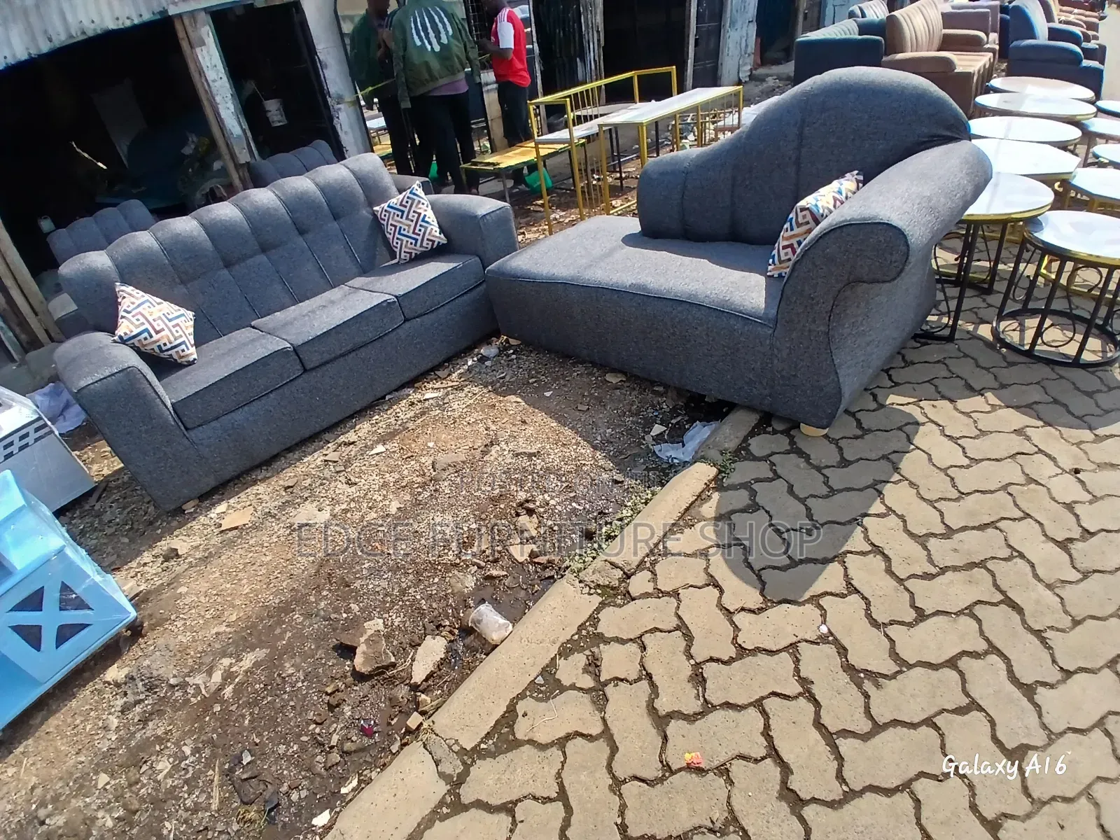 Three Sester and Sofabed 6seater Sofs for Sale
