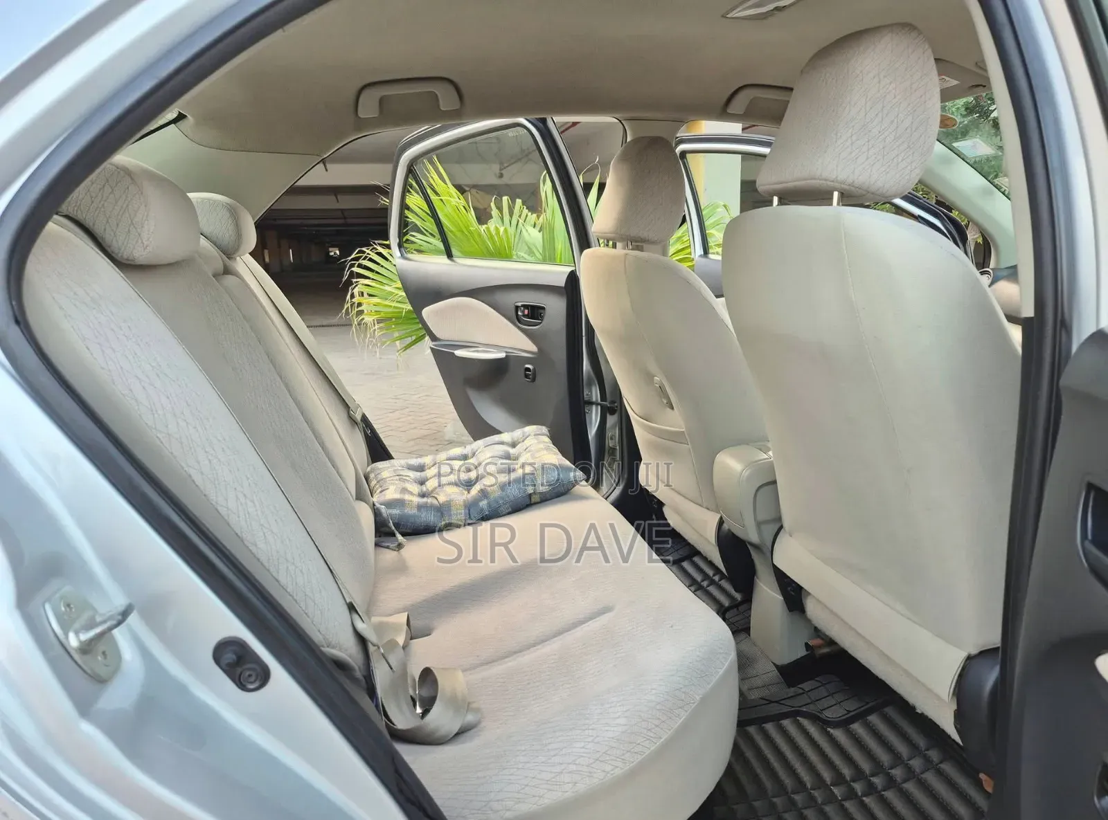 Toyota Belta 2008 Silver
