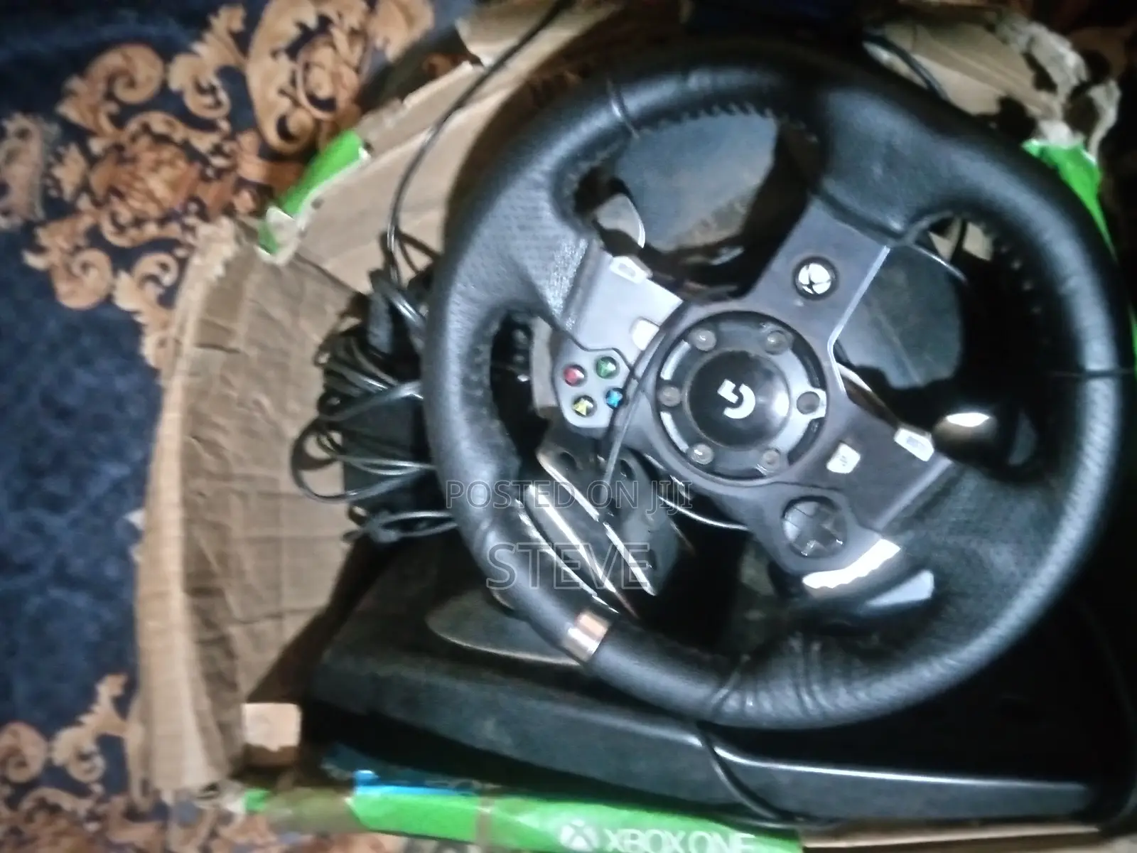 Logitech G920 Driving Force Racing Wheel Pedals -Excellent Condition
