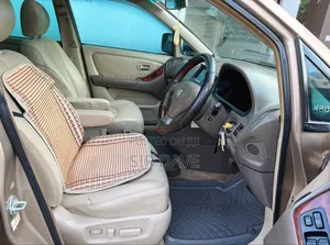 Toyota Harrier 2001 Gold
