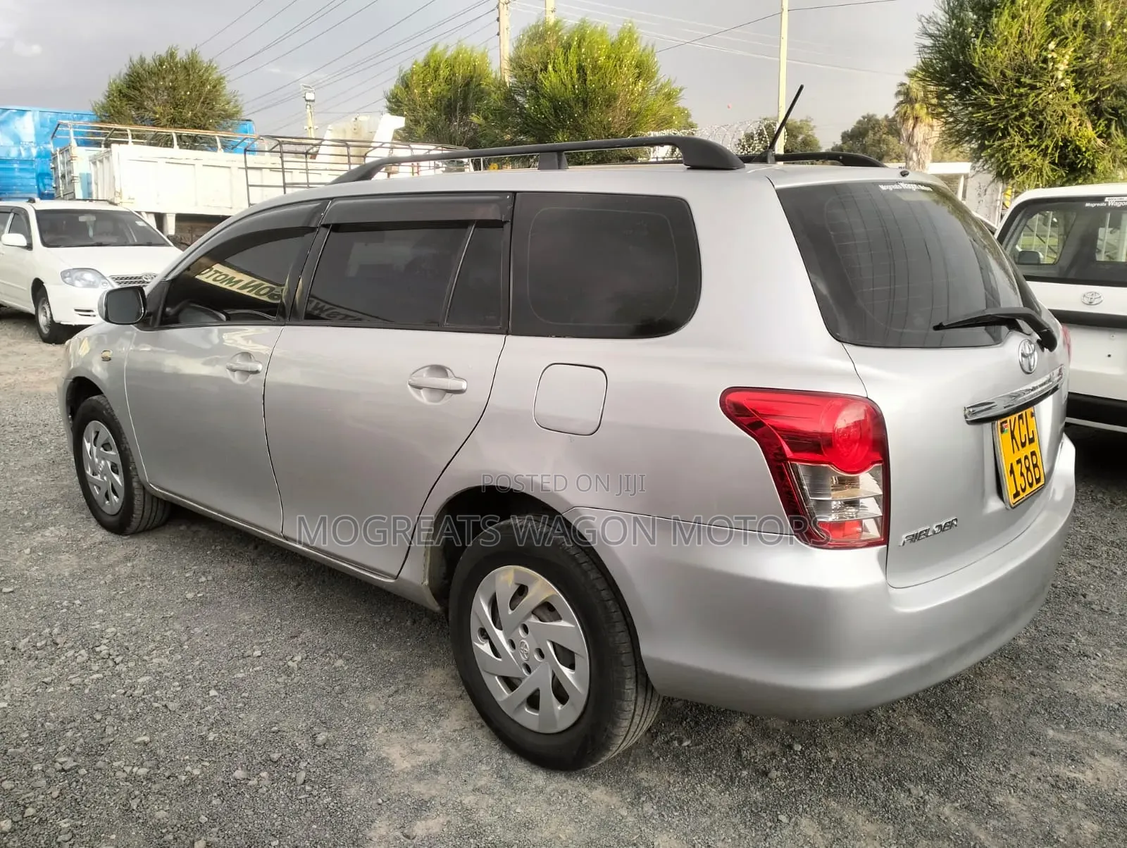 Toyota Corolla Fielder 2010 Silver