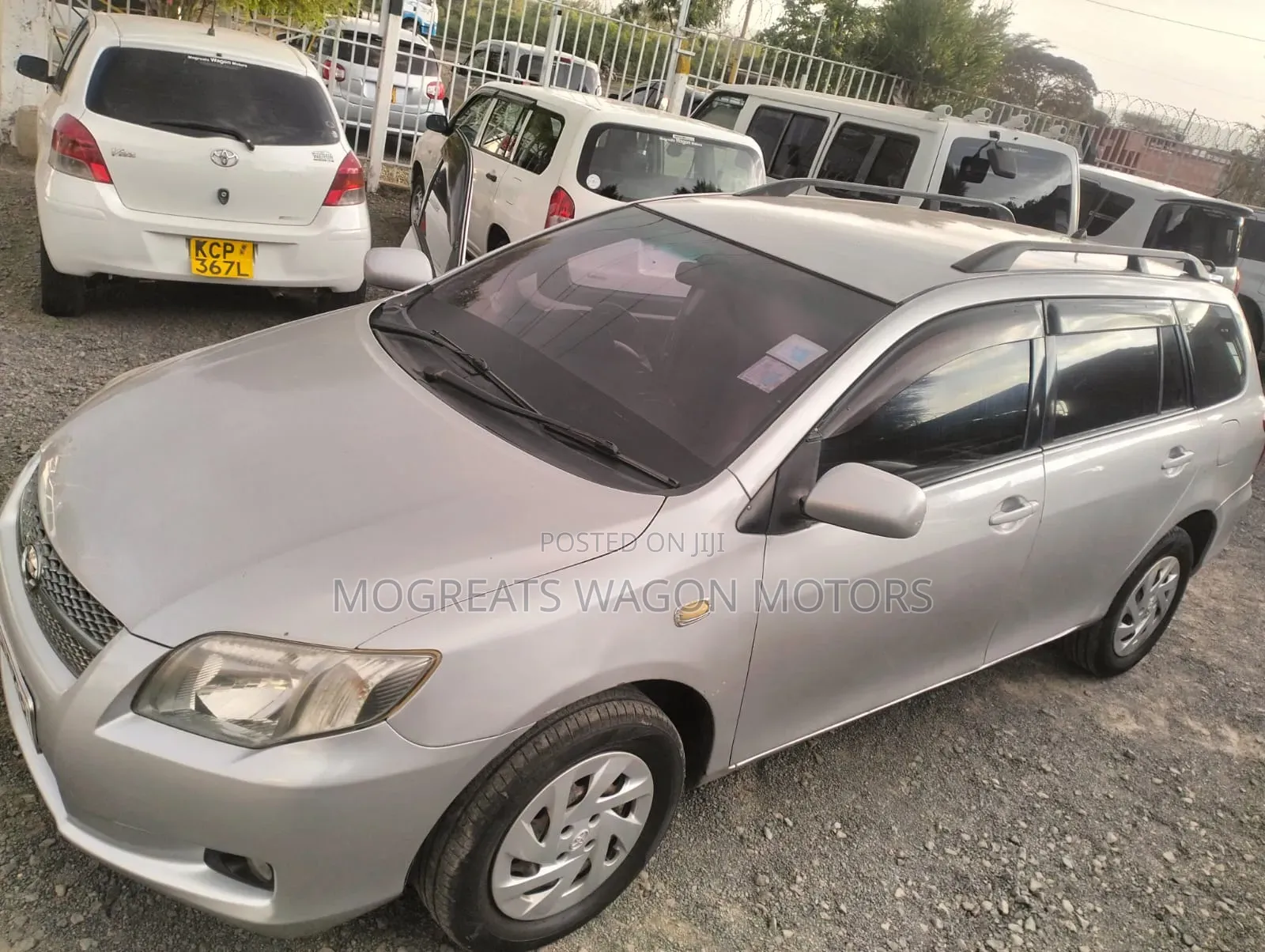 Toyota Corolla Fielder 2010 Silver
