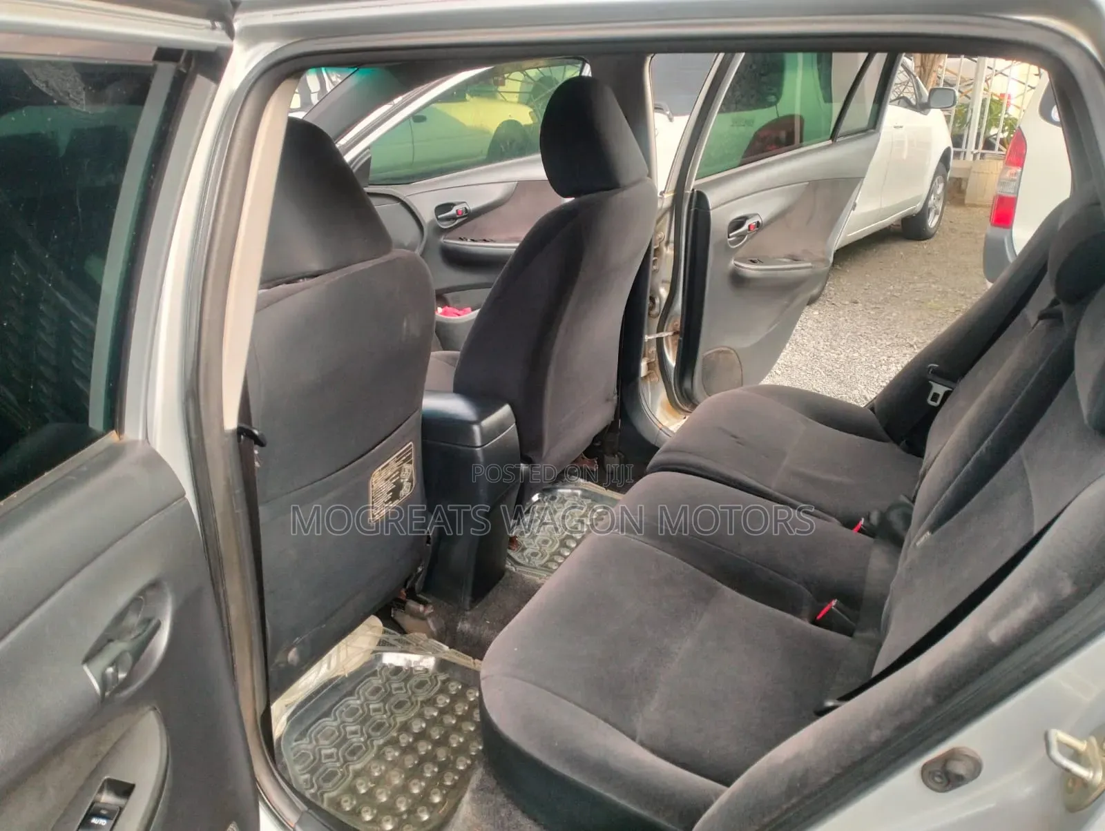 Toyota Corolla Fielder 2010 Silver