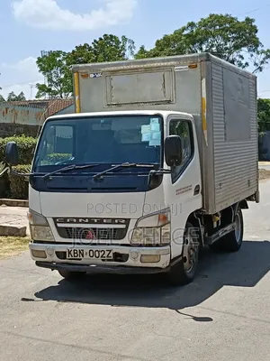 Mitsubishi Canter 4D 32