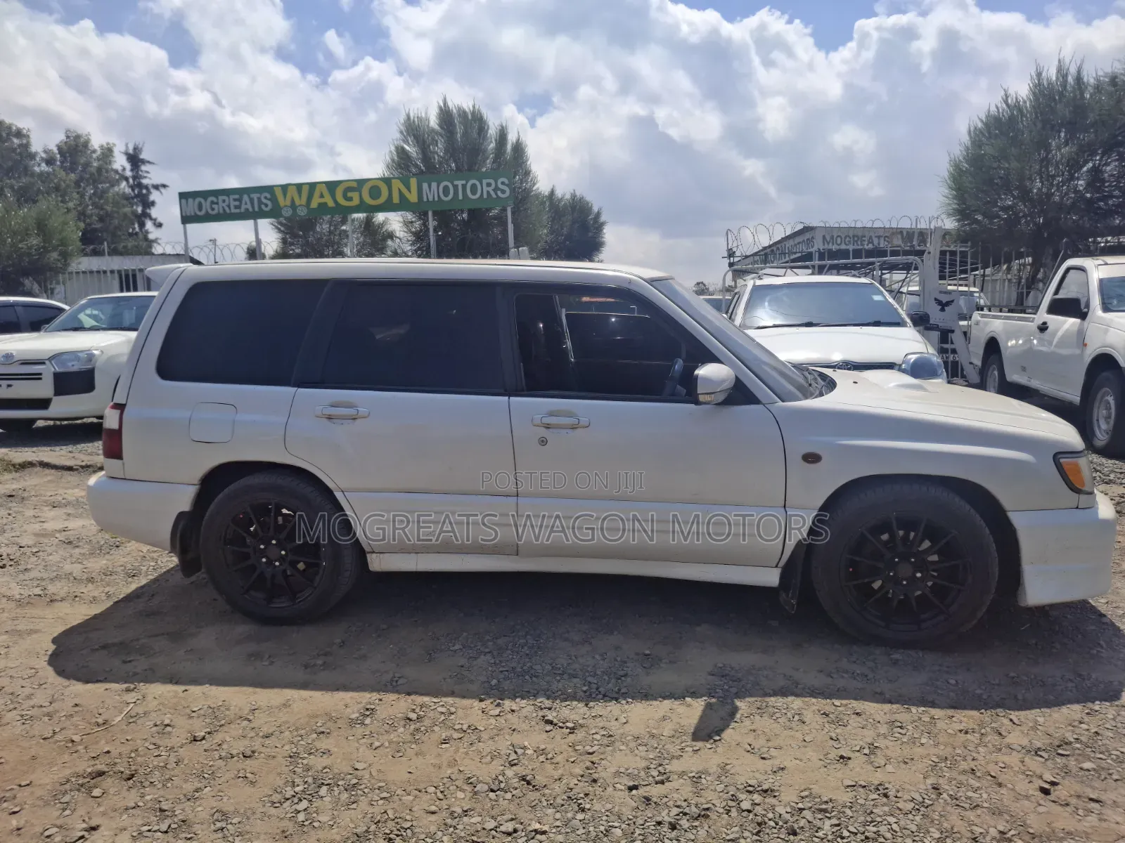 Subaru Forester 2000 White