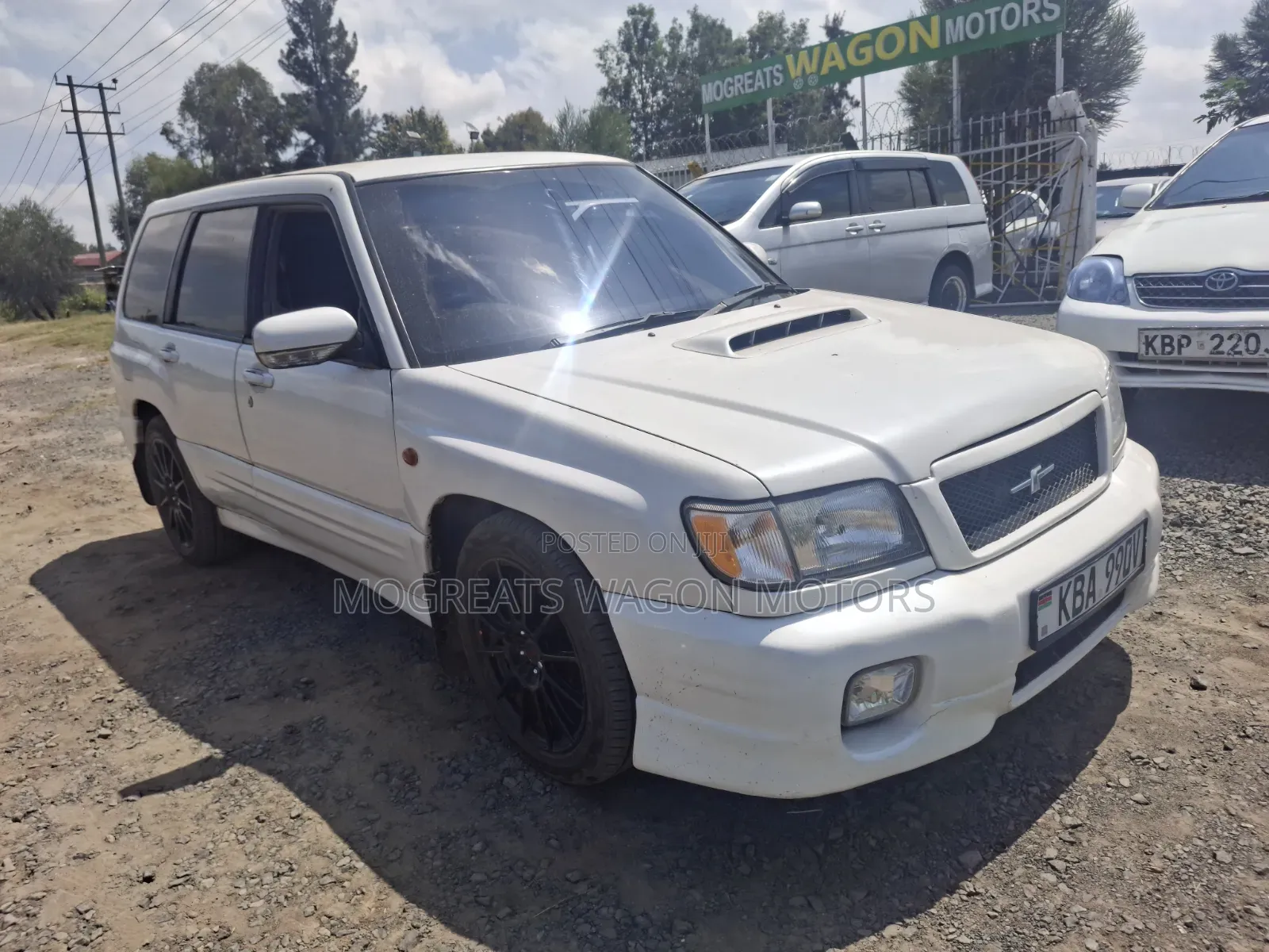 Subaru Forester 2000 White