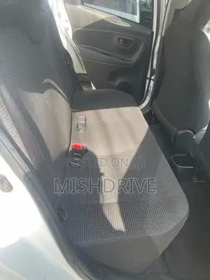 Toyota Vitz 1.0 FWD 5dr 2019 Silver