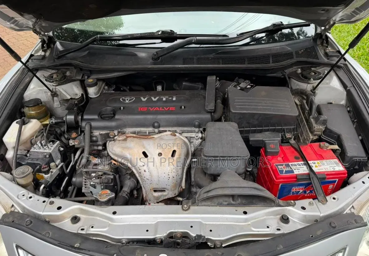 Toyota Camry 2011 Silver
