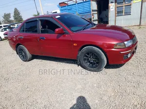 Mitsubishi Lancer 2000