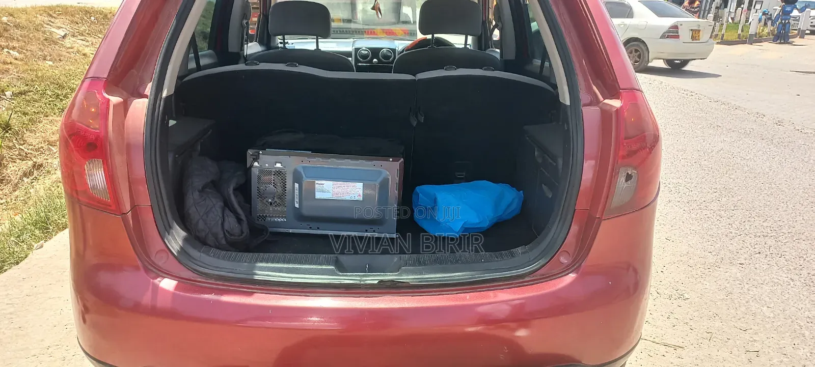 Mazda Verisa 2010 Red