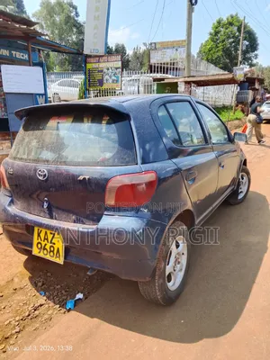 Toyota Vitz 1.0 FWD 5dr 2000 Blue