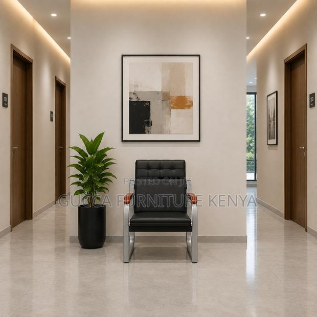 5-Seater Leather Visitor's Office Sofa - thumbnail 4