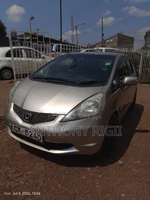 Honda Fit Automatic 2011 Gold