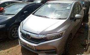 Honda Shuttle 1.5 Hybrid 2WD 2018 Silver