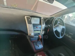 Toyota Harrier 2005