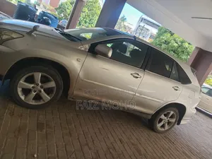 Toyota Harrier 2005