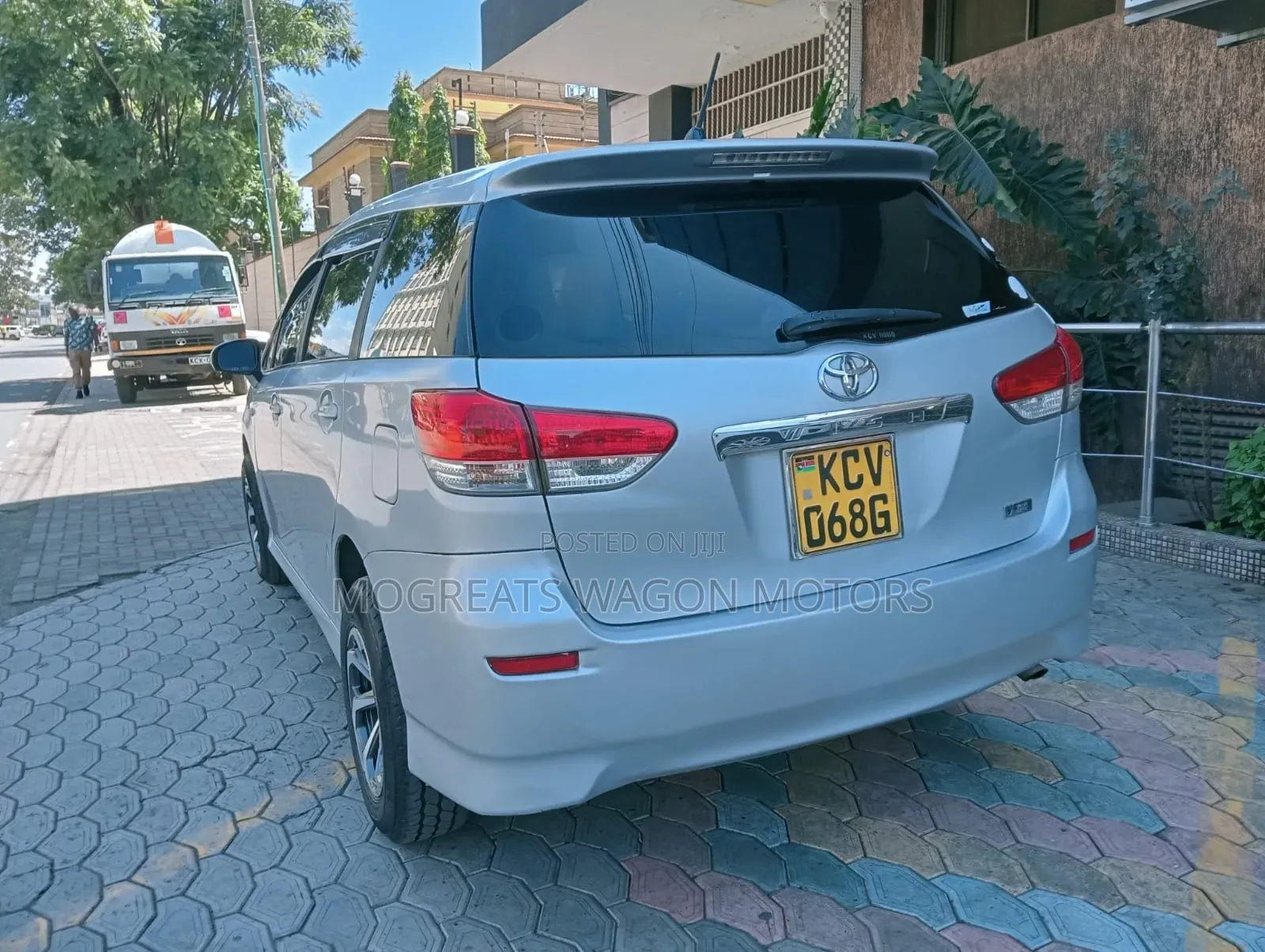 Toyota Wish 2012 Silver