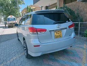 Toyota Wish 2012 Silver