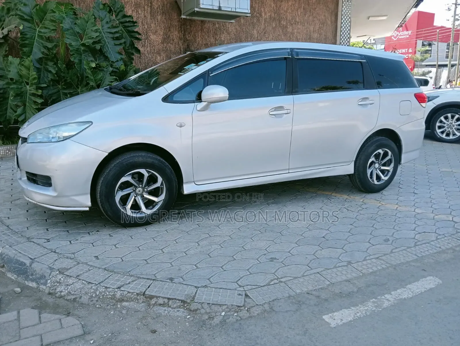 Toyota Wish 2012 Silver