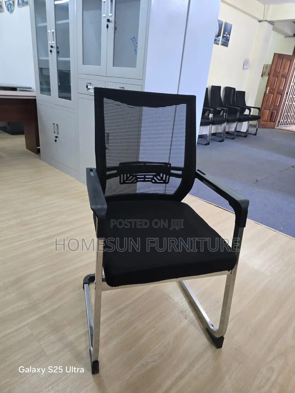 Premium Mesh Visitor Office Chair