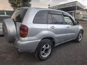 Toyota RAV4 2004 Silver