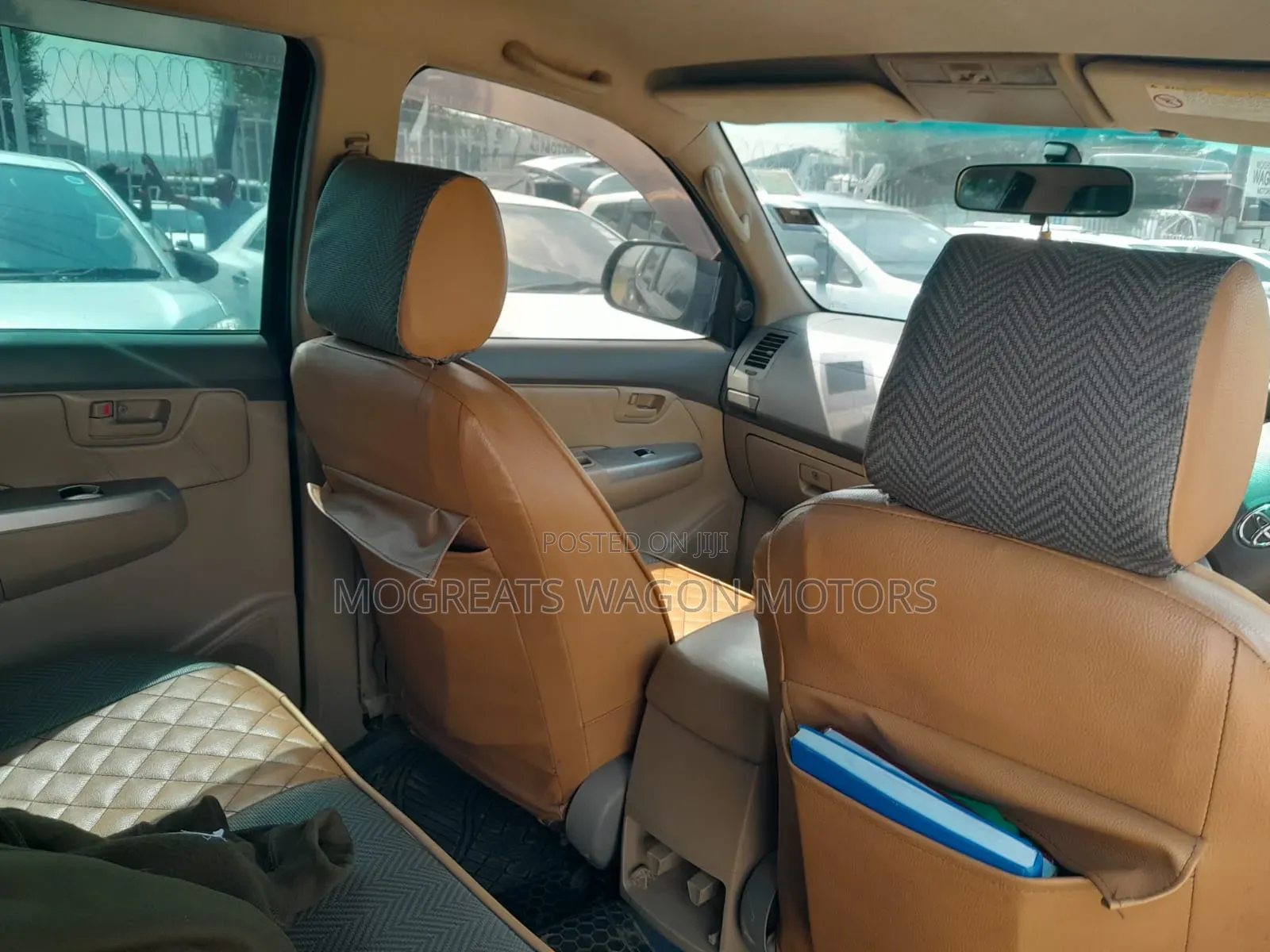 Toyota Hilux 2012 Black
