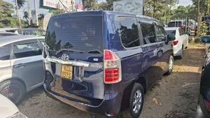 Toyota Noah 2009 Blue