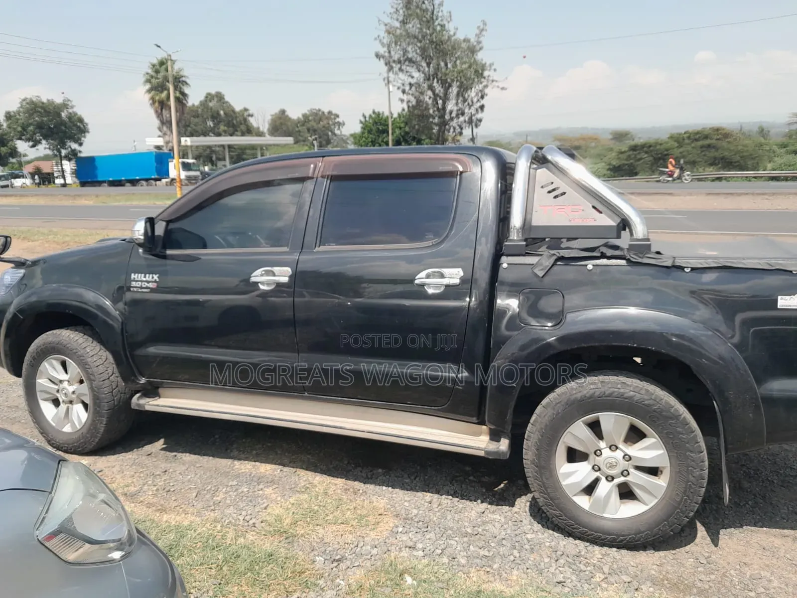 Toyota Hilux 2012 Black
