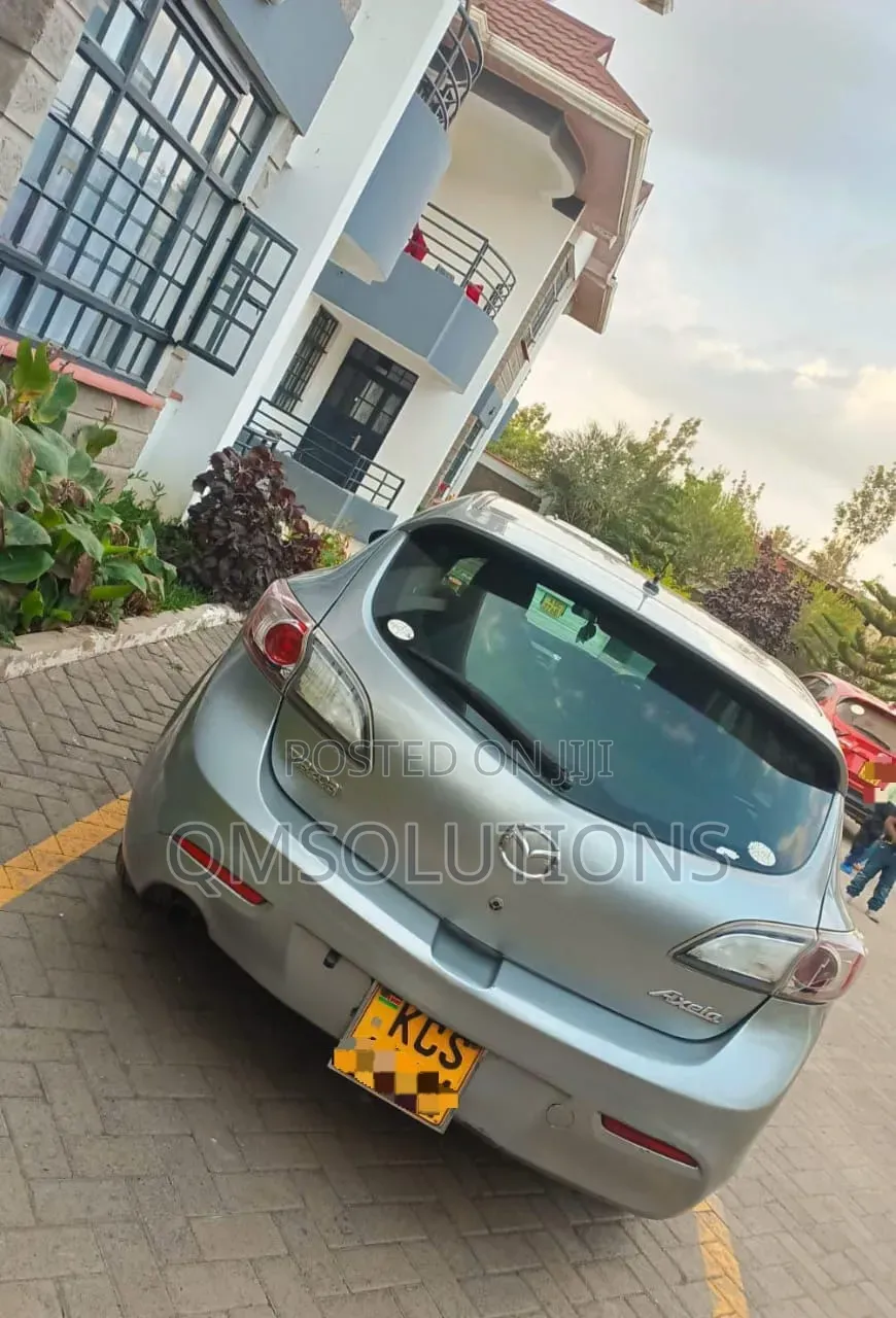 Mazda Axela 2011 Silver