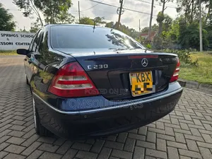 Mercedes-Benz C320 2006 Black
