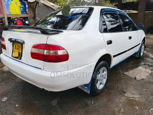 Toyota Corolla 1998 White