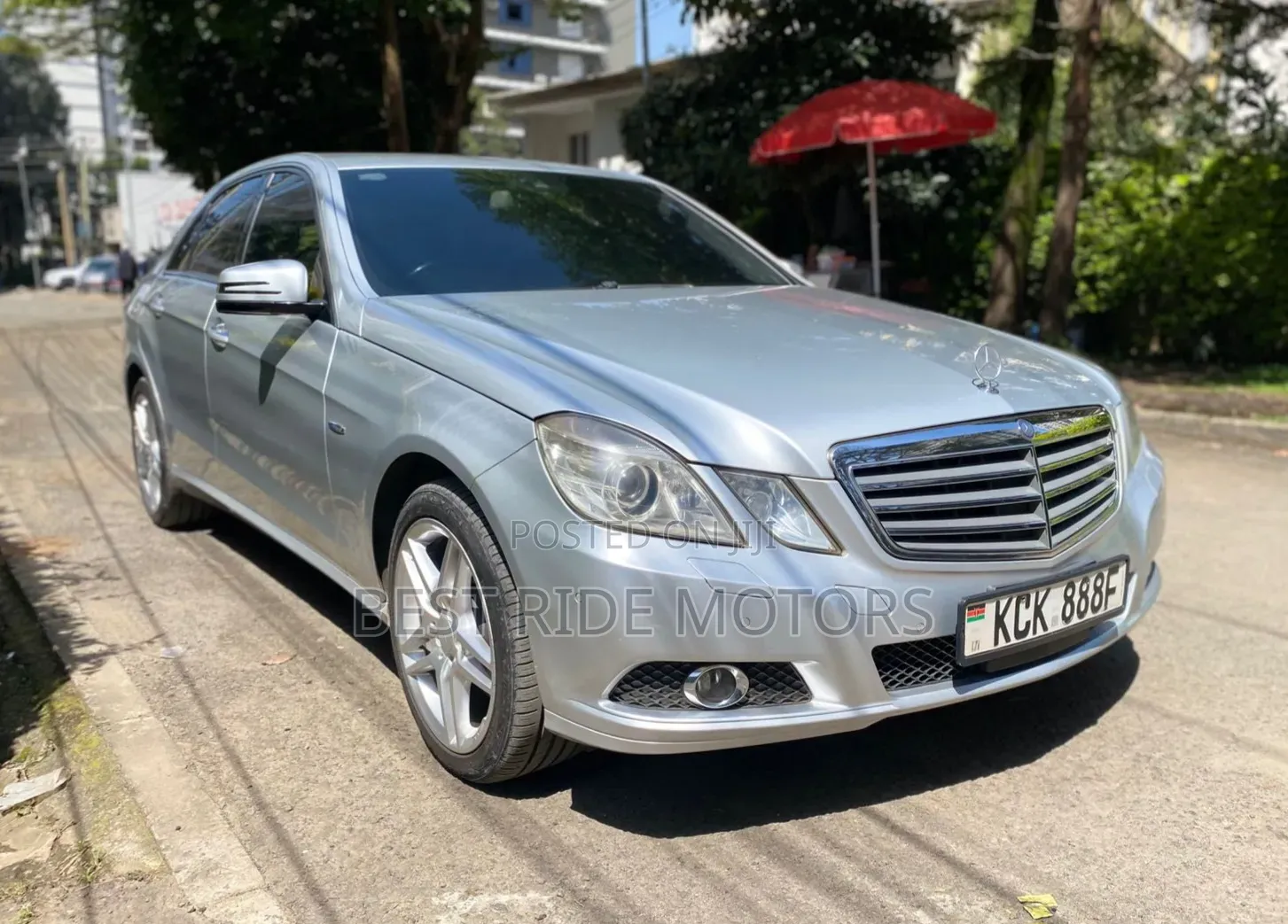 Mercedes-Benz E250 2009 Silver