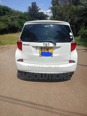 Toyota Ractis 2013 White