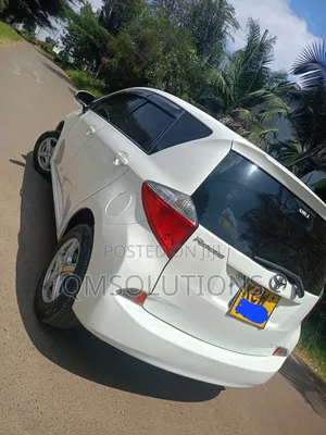 Toyota Ractis 2013 White