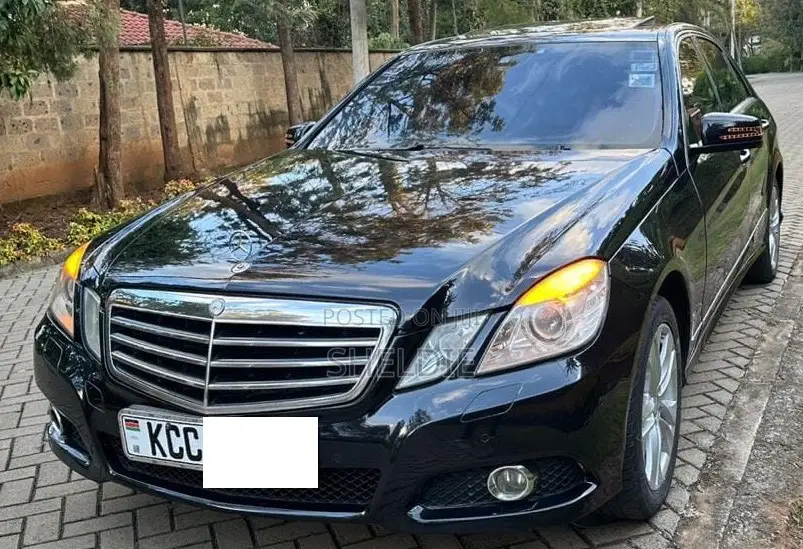Mercedes-Benz E300 2010 Black