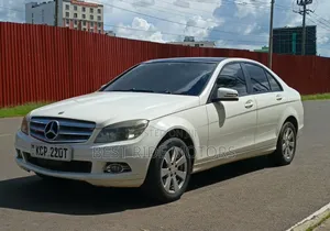 Mercedes-Benz C200 2010 White